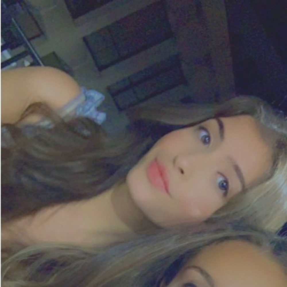 Meet your Posher, Noa